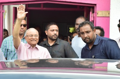 ބާރުތައް ހޯއްދަވަން މައުމޫން ހުށަހެޅުއްވި މައްސަލަ ކޯޓުން ބަލައެއް ނުގަތް