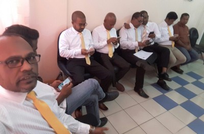 ހިތްހަމަނުޖެހުންތަކާ އެކު އެމްޑީޕީން އިލެކްޝަންސް ކޮމިޝަނަށް