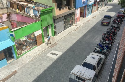 މަގުތައް އަލުން ހަދާއިރު ގަސް އިންދާނެ ޖާގައެއް ނެތް!