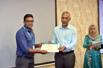 އައިޖީއެމްއެޗުގެ 20 މުވައްޒަފަކަށް ފްލެޓް ދީފި