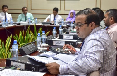 ވަޒީފާ ނެތް މީހުންނަށް 2،000ރ. ދޭން ހުށަހަޅައިފި