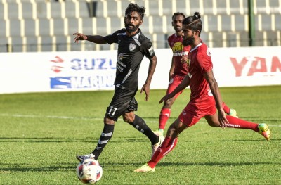 އީގަލްސް ބޮޑު ޓީމުތަކުގެ ސަފަށް: ސާންތީގެ އެންމެ ބޮޑު އުފާ!