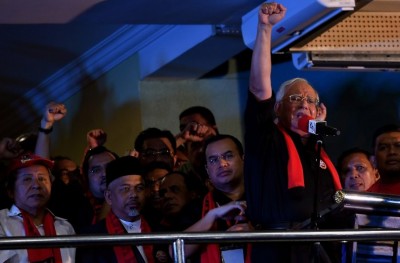މިއަންމާގެ މުސްލިމުން މެރުން ސޫކީ ހުއްޓުވަން ޖެހޭ: ނަޖީބު ރައްޒާގު