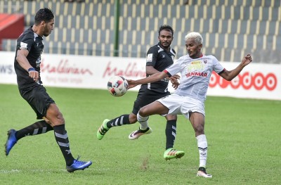 ފުރަތަމަ ތަށްޓަށް، ޓީސީ އާއި އީގަލްސް ގަދަހިފުމަކަށް