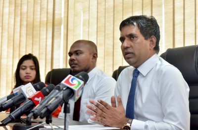 1000 ފޮޓޯގްރާފަރުންނާއި 1000 ސީމަނުން ތަމްރީންކުރުމަށް ޕްރޮގްރާމްތަކެއް ފަށަނީ