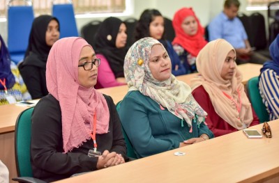 ފުވައްމުލަކުގެ ގިނަ ބަޔަކު ދެކެނީީ ކޮރަޕްޝަން ނައްތާލަން ދީނީ އަގީދާ ވަރުގަދަ ކުރަންޖެހޭ ކަމަށް: ދިރާސާ