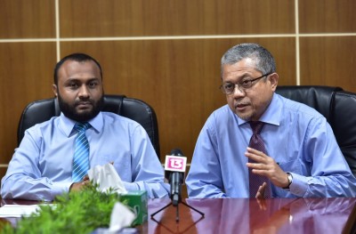 އެމްއައިބީގެ ފަސް ސްކޮލަޝިޕަށް ކުރިމަތިލާން އައިޔޫއެމް އިން ހުޅުވާލައިފި