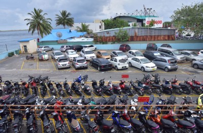 ސްޓިކާ ޖަހާތީ ޝަކުވާ ގިނަވެއްޖެ، ބައެއް މީހުން ބުނަނީ މިހާރު ހަމައެއް ލަމައެއް ނެތް ކަމަށް