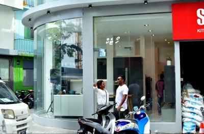 ސްކަވޯލީނީއާ އެކު އިޓަލީގެ މޮޅު ޑިޒައިންތައް ރާއްޖެ އަށް