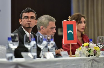 އެއާޕޯޓުގެ މަޝްރޫއަށް އަބޫ ދާބީ ފަންޑުން 40 މިލިއަން ޑޮލަރުގެ ލޯނެއް ދެނީ