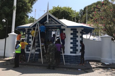 ޚިޔާލު ތަފާތުވުން އުފެދުމާ އެކު މެދު ޒިޔާރަތް ހުޅުވާނުލަން ނިންމައިފި