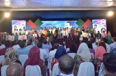 ނުކުޅެދުންތެރިކަން ހުންނަ 100 މީހަކަށް ފެނަކަ އިން ވަޒީފާ ދީފި