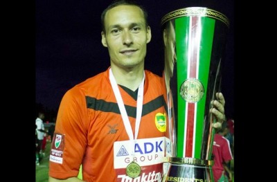 އިމްރާން ނެތްތަން ފޫބައްދަން މާޒިޔާ އިން ޕަވެލް ގެންނަނީ