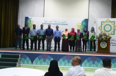 ތައުލީމީ ގޮތުން ސިންގަޕޫރު ފަދަ ގައުމުތަކާ ވާދަކުރެވޭނެ: މުނައްވަރު