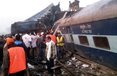 ރޭލާ އެކު ސެލްފީ ނަގަން އުޅެނިކޮށް އިންޑިއާގައި ދެ ޒުވާނަކު މަރުވެއްޖެ