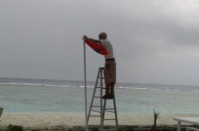 ޖޯން: ބައެއް މީހުން ގަބޫލުކުރަނީ ދިވެހި ބަޔަކު އޭނާ އަށް ލަނޑުދިނީ ކަމަށް