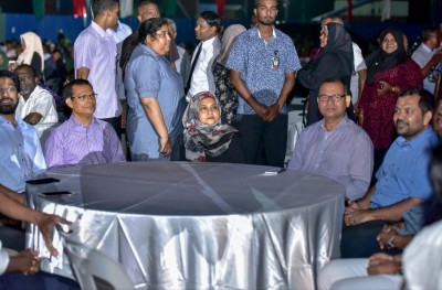 އާންމުންނާ އެކު ފަސްޓް ލޭޑީގެ ހާއްސަ ބައްދަލުވުންތަކެއް ފައްޓަވަނީ