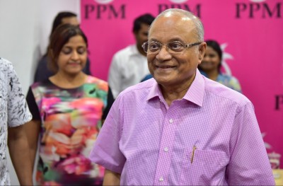 މައުމޫން މިރޭ ބާއްވަން އުޅުއްވާ ހަފުލާ ނުބޭއްވޭނެ ކަމަށް ފުލުހުން އަންގައިފި