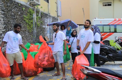 މުއައްސަސާތަކުން ހާހެއްހާ މީހުން ނިކުމެ މާލެ ސާފުކޮށްފި