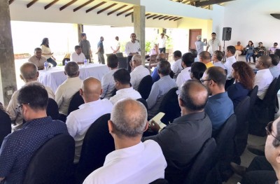 އެމްޔޫއޯގެ އިސް ބޭފުޅުންތަކަކާ ނަޝީދު ބައްދަލުކުރައްވައިފި