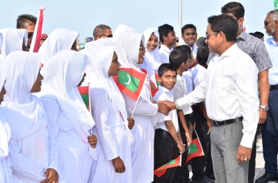 އިދިކޮޅު ހަމައެކަނި ކެންޑިޑޭޓަކީ "ތިމަން މަނިކުފާނު"