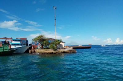 ބޯޓެއް ނެތި މާލޭ ވިޔަފާރި ބަނދަރު ހުސްކޮށް!