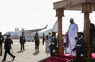 ގެމްބިއާގެ އާ ރައީސް އެންމެ ފަހުން ގައުމަށް ވަޑައިގެންފި