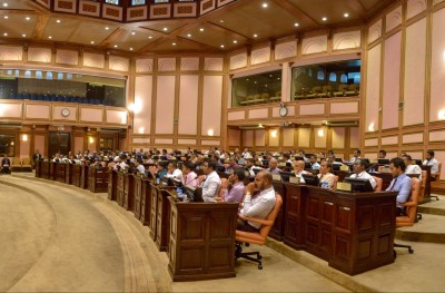 ބައެއް ކުށްވެރިންނަށް ފުރުސަތު ހަނިކުރުމަށް ފަހު ބިލް ފާސްކޮށްފި