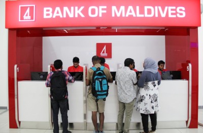 ދުވާލަކު 200 މީހުންނަށް އެއާޕޯޓުން ޑޮލަރު ވިއްކަން: ބީއެމްއެލް
