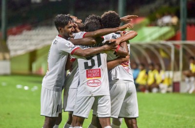 ޓީސީ ތިން ގައުމުގެ ލީގު ޗެމްޕިއަނުންނާ ދެކޮޅަށް