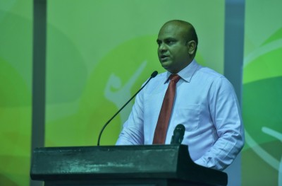 ލަތީފް މަގާމުން ދުރުކުރަން، ޔޫތު ސްޕޯޓްސް އިން އޭނާ ވަކިކޮށްފި