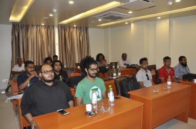 އެޕްނިކުން އިންޓަނެޓާ ގުޅޭ ވޯކްޝޮޕެއް ބާއްވައިފި