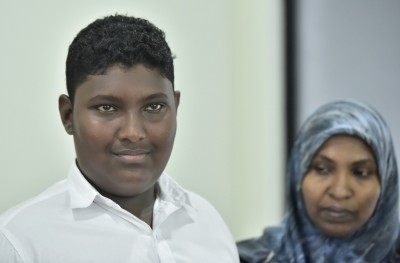 އޯޓިޒަމް ހުރި ނަބީހު ޤުރުއާން ހިތުދަސްކުރުމުން ސައުދީ ސަފީރުގެ ޚާއްސަ ހަދިޔާއެއް