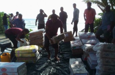 ކަނޑު ގަދަވެ، ފުވައްމުލަކު ބަނދަރަށް ނުވަދެވިގެން ބޮއްކުރާގައި މުދާ ބާލަން ފަށައިފި