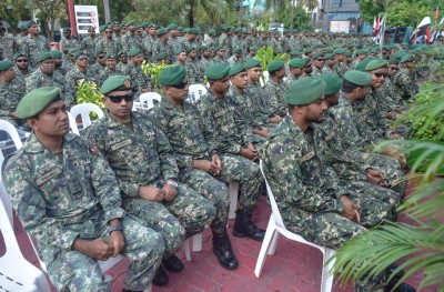 ސިފައިން ވޯޓުން މަހްރޫމްކުރުމަކީ ދަށުދަރަޖައަކަށް ވައްޓާލުން: ވަކީލުން