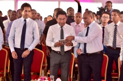 400 މިލިއަން ޑޮލަރުގެ އާ ރަންވޭގެ އަމަލީ މަސައްކަތް ރައީސް ފައްޓަވައި ދެއްވައިފި