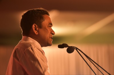 ރައީސް ޔާމީނަށް ފޭސްބުކްގައި ފާޑުކީ މުވައްޒަފެއްގެ މައްސަލަ ބަލަނީ