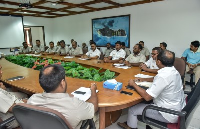 ޑރ. މައުސް: މިއީ އެހެން މީހެއް