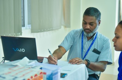ހުން ޖެހިގެން އަންނަ ގިނަ މީހުންގެ ފަރާތުން އެޗް1އެން1 ގެ އަލާމާތްތައް ނުފެނޭ: ޑރ. ނިޔާފް