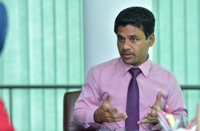 ސްވައިން ފްލޫ ޖެހޭ މީހުން އިތުރު ވިޔަސް ކޮންޓްރޯލް ކުރެވޭނެ ކަމުގެ ޔަގީންކަން އެބައޮތް: ނާޒިމް