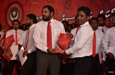 ގައުމު ހަމަ މަގަށް އެޅުވޭނީ ޖޭޕީ/އެމްޑީޕީން ވަކިވި މެމްބަރުން އަލުން އެ ޕާޓީތަކާ ގުޅުމުން: ގާސިމް