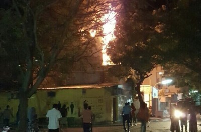 ވިލިމާލޭގެ ގެއެއްގައި ރޯވެ ވަރަށް ބޮޑަށް އަނދައިފި