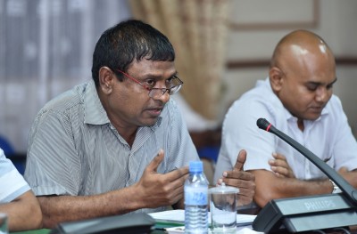 ސަރުކާރު ވަނީ އިހުމާލުވެފައި، ސްވައިން ފްލޫ އަށް ބޮޑު ހައްލެއް ނާދޭ: އިދިކޮޅު މެމްބަރުން