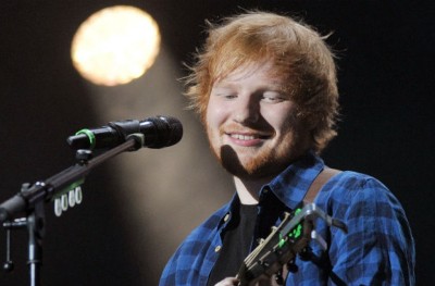 ލަވައެއް ކޮޕީކުރިކަމަށް އެއްބަސްވެ އެޑް ޝީރަން 20 މިލިއަން ޑޮލަރު ދީފި