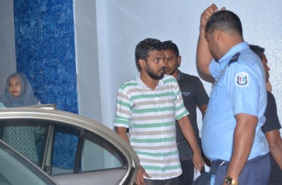 ކޯޓު އަމުރެއްގެ ދަށުން ފުލުހުން އަލީމްގެ ގެ ފާސްކޮށް ފޯނު ހިފަހައްޓައިފި