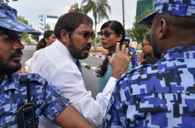ގާސިމް މަޖިލިހަށް ހާޒިރެއް ނުކުރި