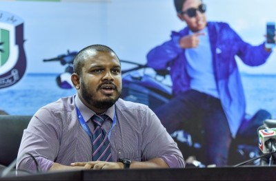 އެލައިޑުން ވެހިކަލްތަކަށް އިލެކްޓްރޯނިކް ސްޓިކާ ތައާރަފްކޮށްފި