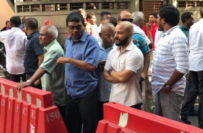 އޮޅުންބޮޅުން: ކުރީގެ ރައީސުންގެ އިނާޔަތާއި ދޮށީ އުމުރުުގެ މީހުން ސިޔާސީ މައިދާނުގައި