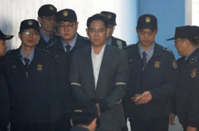 ސެމްސަން ކުންފުނީގެ ވެރިޔާގެ ކޮރަޕްޝަނުގެ ޝަރީއަތް ފަށައިފި