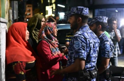 ގާސިމް ހައްޔަރުުކުރުމާ ގުޅިގެން މުޒާހަރާ ފަށައިފި